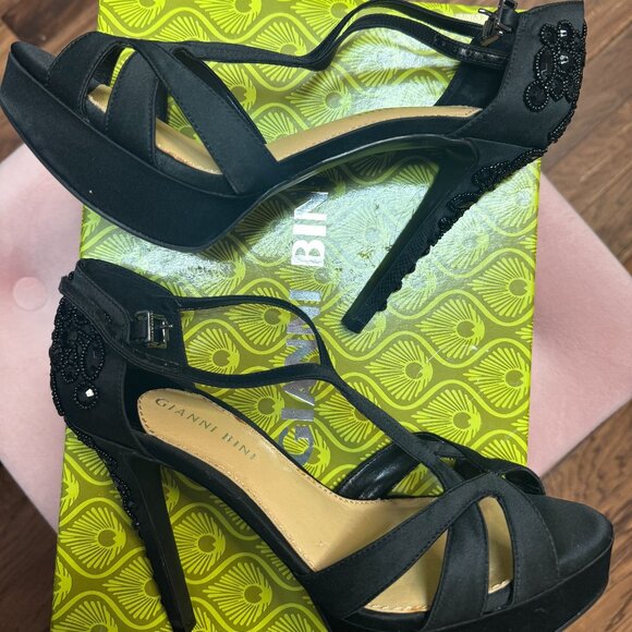 Gianni Bini Black Geneva Heels US 7.5 - Picture 2 of 7